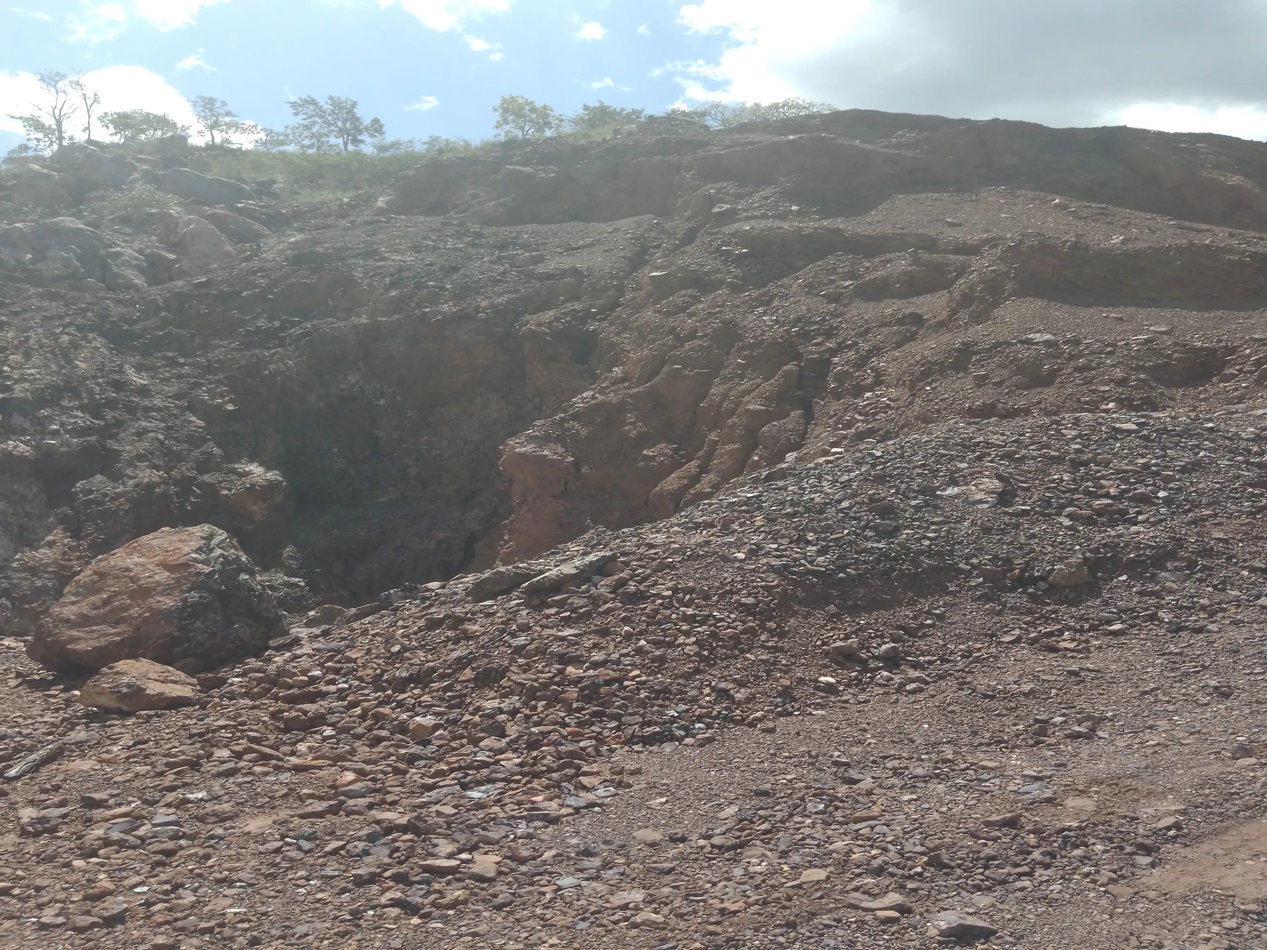 SMALL SCALE COPPER AND GOLD MINE FOR SALE.